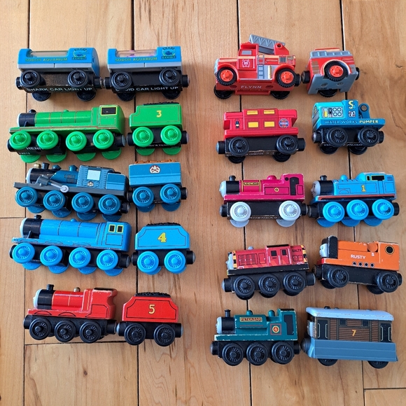 THOMAS TRAIN WOODEN LOT OF 15!  READ!  Thomas Train Wooden Railway - Picture 8 of 16